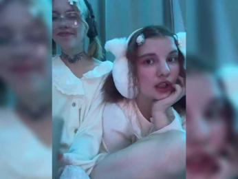 Molly-and-Ewa bongacams stream image