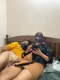 HoneyBearCpl stripchat stream image