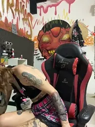 Izy_cute_ stripchat stream image