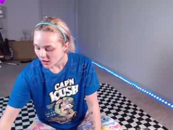 petitebrat chaturbate stream image