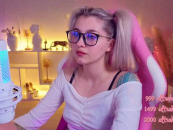 HoneyCherry bongacams stream image