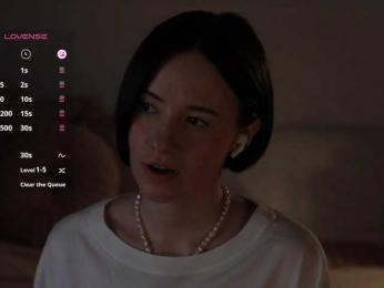 MissEssie bongacams stream image