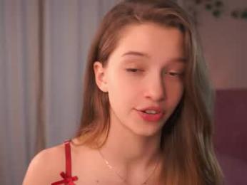 little_poetry chaturbate stream image