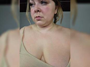 FLUFFY_BEAUTY bongacams stream image