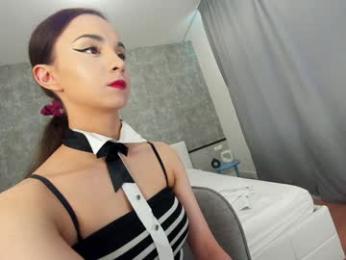 ehotlovea chaturbate stream image