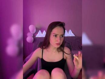 whiteTEA bongacams stream image