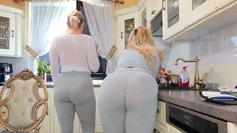 TUNDEROSE1 stripchat stream image