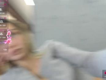 sassyt33n chaturbate stream image