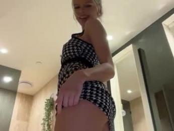 mishapalmer chaturbate stream image