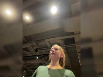 VikkiExtraCheese bongacams stream image