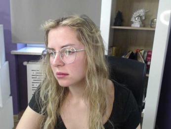 Soft-Zoey bongacams stream image