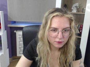 Soft-Zoey bongacams stream image