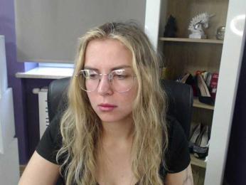 Soft-Zoey bongacams stream image