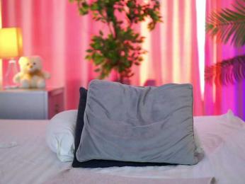 ArtTeasee bongacams stream image