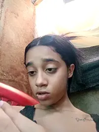 Zoe_Sweett18 stripchat stream image