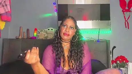 AmazonianMistress stripchat stream image