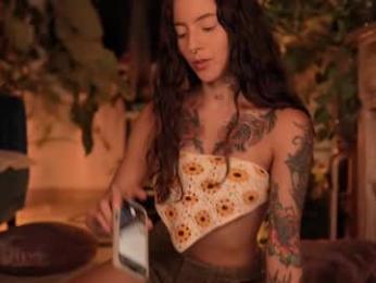 effylowell_ chaturbate stream image