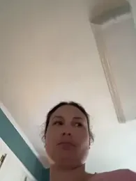 MilfyMrsRobinson stripchat stream image