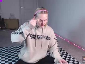 petitebrat chaturbate stream image