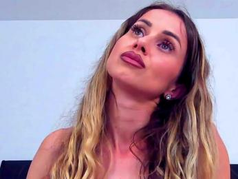 SelenaWest bongacams stream image