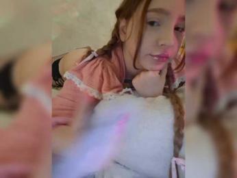 LittleDelora bongacams stream image