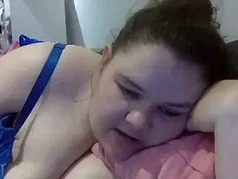 curvy_crystal stripchat stream image