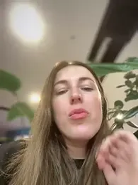 MommmyYummy stripchat stream image