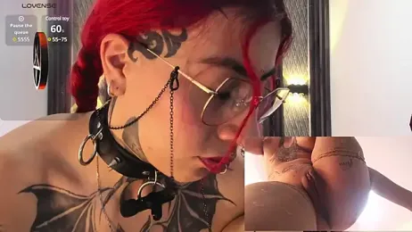 selene_red_ stripchat stream image