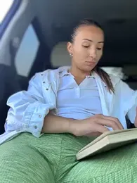 LetsFunKARINA stripchat stream image