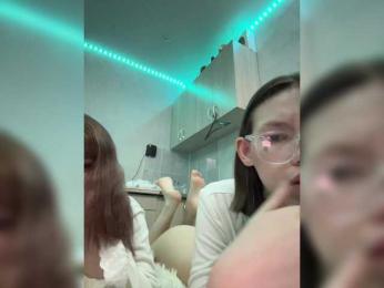 Molly-and-Ewa bongacams stream image