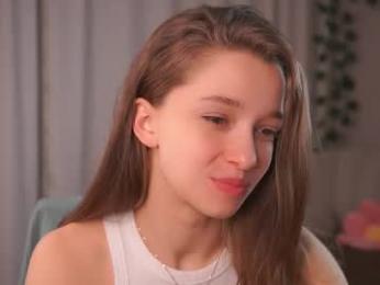 little_poetry chaturbate stream image