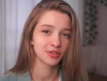 little_poetry chaturbate stream image