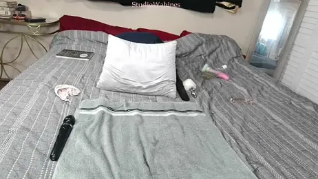 StudioWahines stripchat stream image