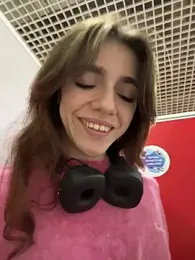 Lily__Belle stripchat stream image