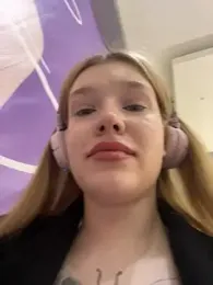 Honey___Hot stripchat stream image