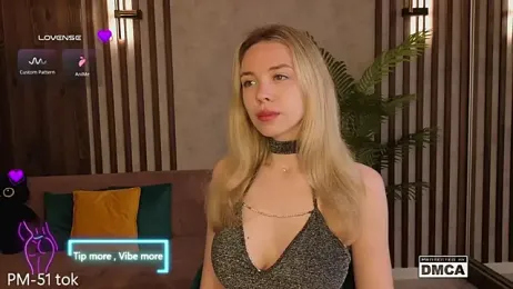 Holl1Would stripchat stream image