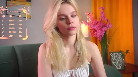 RexanneHatt stripchat stream image