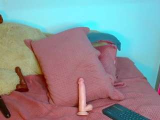 xyomarabrown camsoda stream image