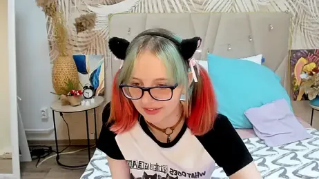 CoralineYoung stripchat stream image