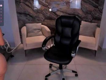 MadelineFox bongacams stream image