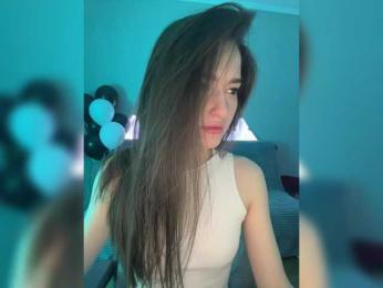 whiteTEA bongacams stream image