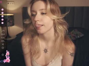 vivid_girls chaturbate stream image