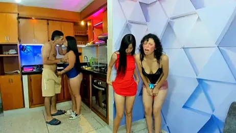 royalgirls_x stripchat stream image