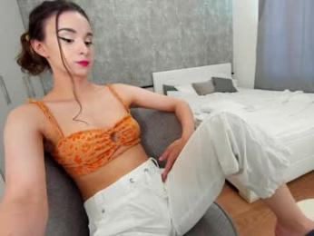 ehotlovea chaturbate stream image