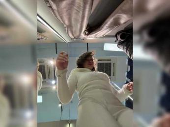 wlcm2talilia bongacams stream image