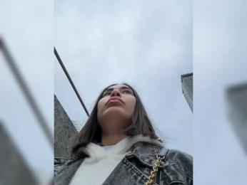 wlcm2talilia bongacams stream image