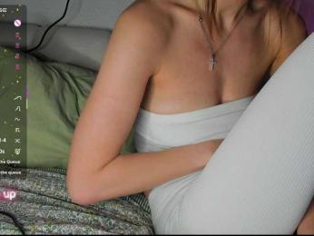 LuckyLady01 bongacams stream image