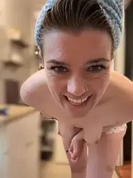 LadyLena1 stripchat stream image