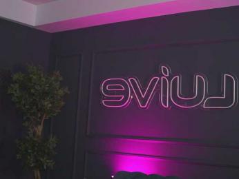 RaquelleVon bongacams stream image