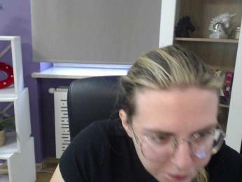 Soft-Zoey bongacams stream image